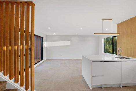 Photo of property in 28d Walker Road, Point Chevalier, Auckland, 1022