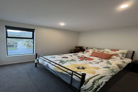 Photo of property in 2/48 Glen Road, Stokes Valley, Lower Hutt, 5019