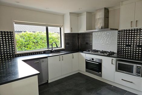 Photo of property in 9 Wairua Place, Pukekohe, 2120