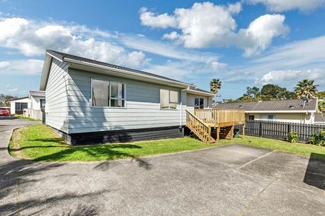 Photo of property in 1/24 Caribbean Drive, Unsworth Heights, Auckland, 0632