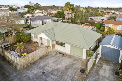 Photo of property in 128a Gloucester Road, Manurewa, Auckland, 2102