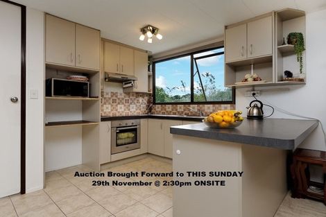 Photo of property in 17 Rehia Road, Massey, Auckland, 0614