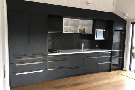 Photo of property in 3 Malabar Drive, Ellerslie, Auckland, 1051