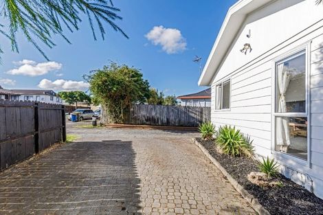 Photo of property in 12 Childers Road, Ranui, Auckland, 0612