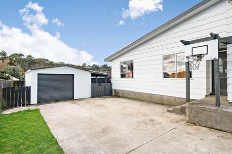 Photo of property in 4 Conclusion Street, Ascot Park, Porirua, 5024