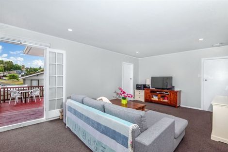 Photo of property in 121a Moire Road, West Harbour, Auckland, 0618