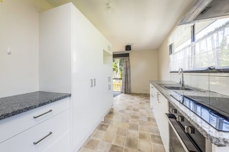 Photo of property in 2/16 Barneys Farm Road, Clendon Park, Auckland, 2103