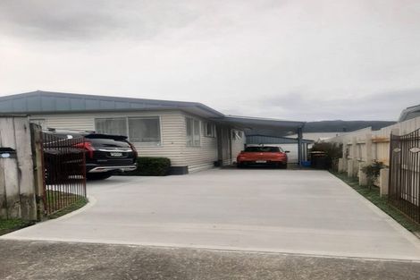 Photo of property in 2 Hamstead Street, Wainuiomata, Lower Hutt, 5014