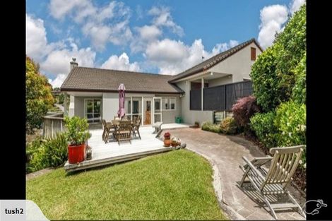 Photo of property in 10 Crestview Place, Browns Bay, Auckland, 0630