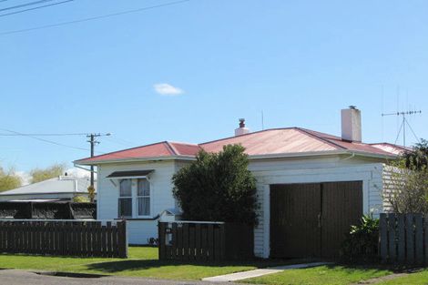 Photo of property in 26 Hunia Street, Marton, 4710