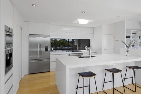 Photo of property in 272 Cannon Hill Crescent, Mount Pleasant, Christchurch, 8081