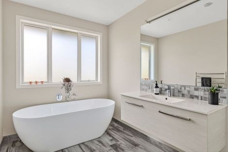 Photo of property in 235 Hiwi Road, Tauwhare, Hamilton, 3287