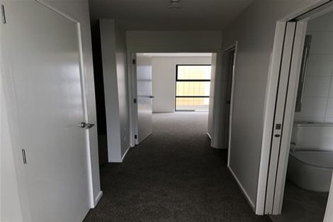 Photo of property in 4/47a Huntington Drive, Huntington Park, Auckland, 2013
