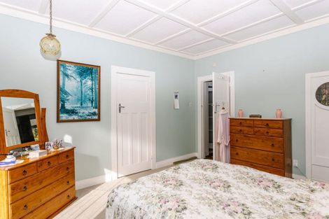 Photo of property in 36 Riverdale Road, Dannevirke, 4930