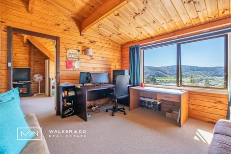 Photo of property in 30 Duncraig Street, Silverstream, Upper Hutt, 5019