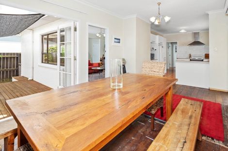 Photo of property in 58 Pitau Road, Mount Maunganui, 3116