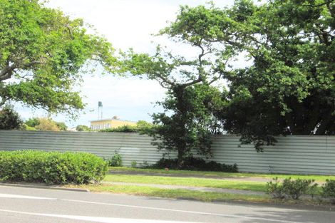 Photo of property in 52 Heads Road, Gonville, Wanganui, 4501