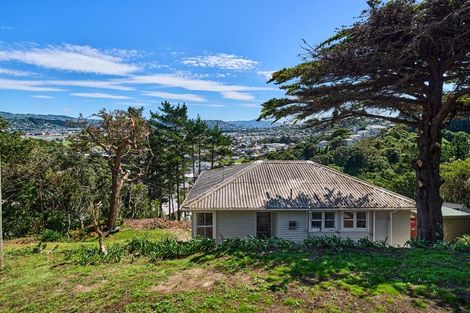 Photo of property in 106 Sidlaw Street, Strathmore Park, Wellington, 6022