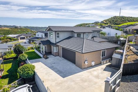 Photo of property in 18 Peel Lane, Aotea, Porirua, 5024