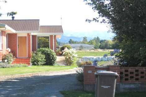 Photo of property in 16 Butchers Lane, Waimate, 7924