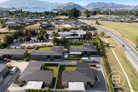 Photo of property in 4 Stackbrae Avenue, Wanaka, 9305