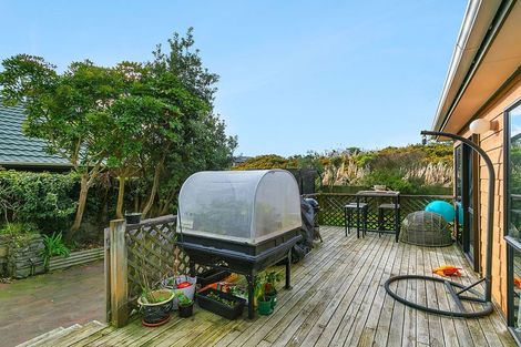 Photo of property in 6 Westridge, Camborne, Porirua, 5026