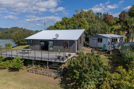 Photo of property in 708 Purangi Road, Cooks Beach, Whitianga, 3591