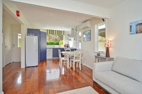 Photo of property in 1a Dublin Street, Martinborough, 5711