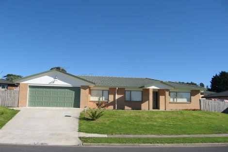 Photo of property in 61 Castlefinn Drive, Weymouth, Auckland, 2103