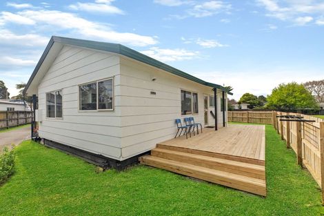 Photo of property in 15a Melleray Place, Randwick Park, Auckland, 2105