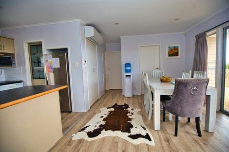 Photo of property in 22 Danbury Drive, Torbay, Auckland, 0630