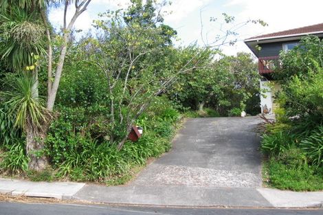 Photo of property in 2/3 Waiake Street, Torbay, Auckland, 0630