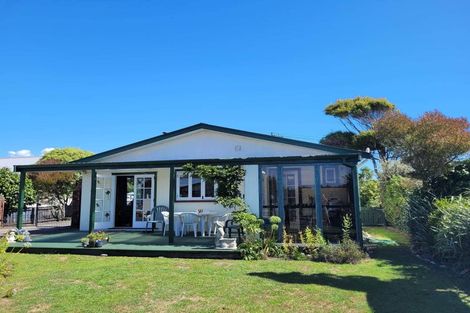 Photo of property in 9 Coates Street, Westport, 7825