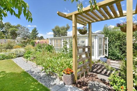 Photo of property in 202 High Street, Oxford, 7430