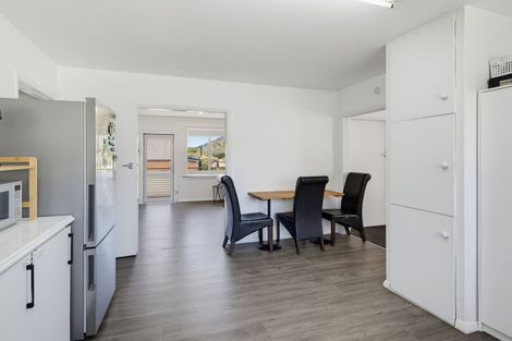 Photo of property in 51 Wairau Road, Picton, 7220