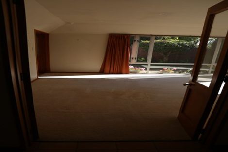 Photo of property in 255 Avonhead Road, Avonhead, Christchurch, 8042