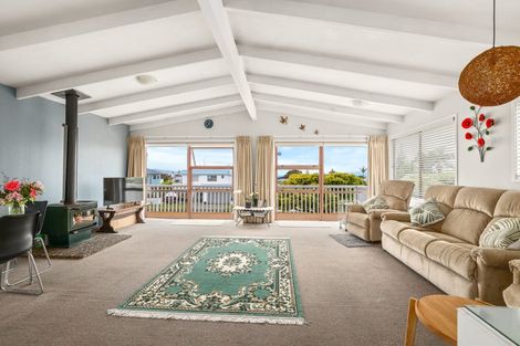 Photo of property in 3 Kauri Crescent, Snells Beach, 0920