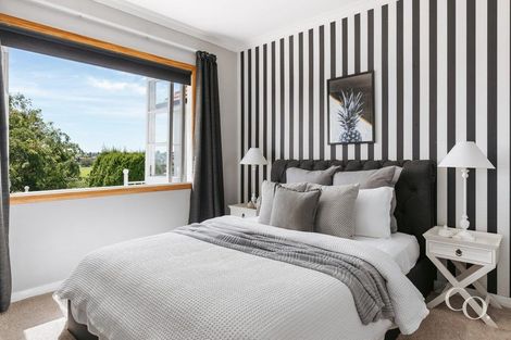 Photo of property in 15 Otumoetai Road, Judea, Tauranga, 3110