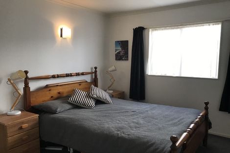 Photo of property in 2/28 Third Avenue, Tauranga, 3110