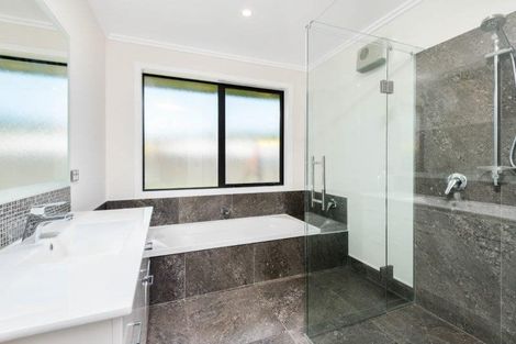 Photo of property in 16 Alice Burn Drive, Luggate, Cromwell, 9383