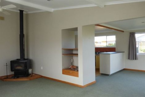 Photo of property in 16 Centennial Avenue, Balclutha, 9230