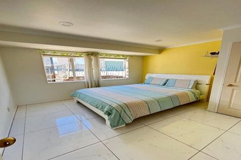 Photo of property in 5 Mattalie Place, Manurewa, Auckland, 2105