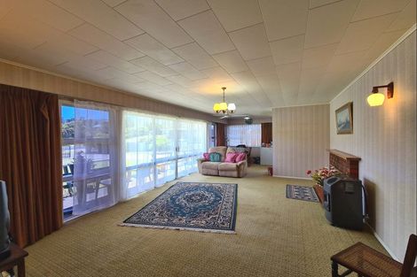 Photo of property in 68 Watt Street, Coromandel, 3506