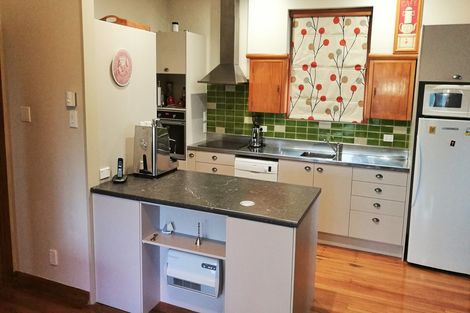 Photo of property in 27 Mount View Street, Raetihi, 4632