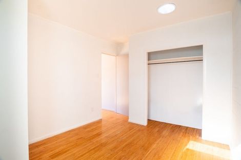 Photo of property in 2/8 James Road, Manurewa, Auckland, 2102