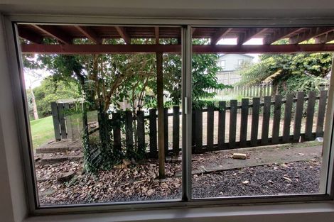 Photo of property in 33 Leaver Place, Weymouth, Auckland, 2103