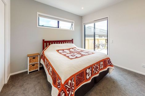 Photo of property in 23 Queen Charlotte Drive, Aotea, Porirua, 5024