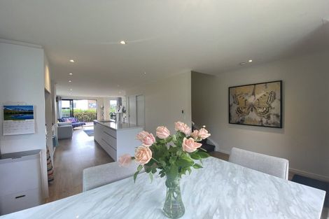 Photo of property in 1 Seafarer Crescent, Stanmore Bay, Whangaparaoa, 0932