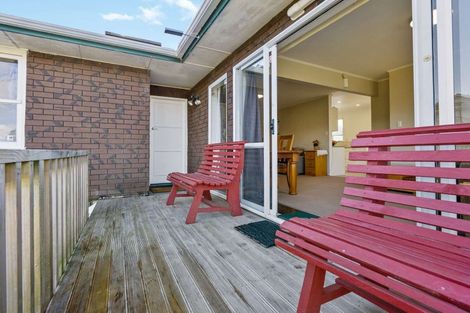 Photo of property in 66 Ferguson Street, Manurewa East, Auckland, 2102