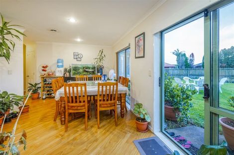 Photo of property in 76 Crossandra Drive, Mangere, Auckland, 2022